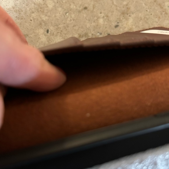 Brand new Duck Sky brown leather IPhone 11 wallet phone case - Picture 5 of 5